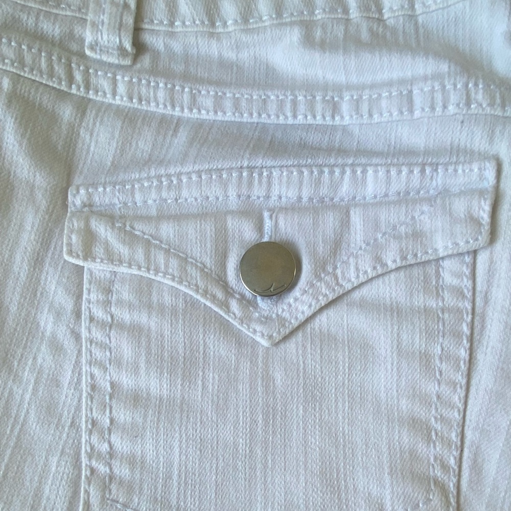 INC curvy fit bootcut white jeans - size 2 - Picture 4 of 5